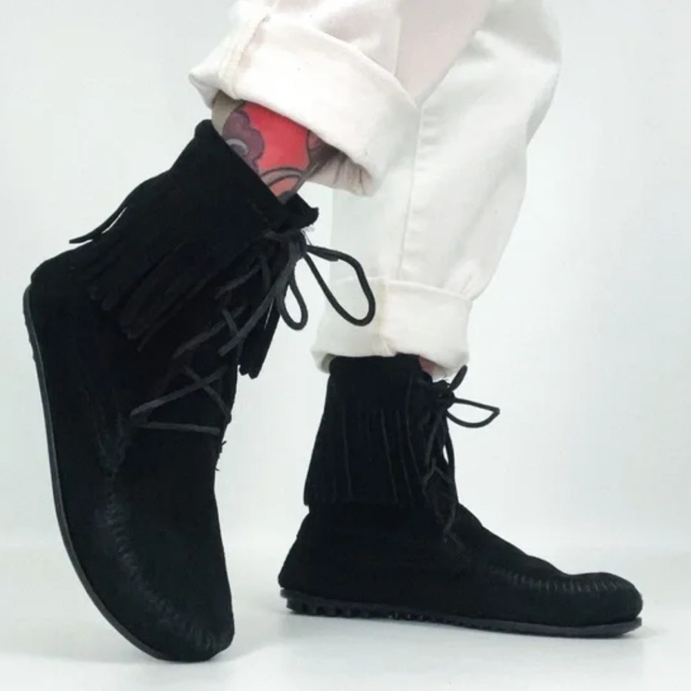 Minnetonka Suede Fringe Boots